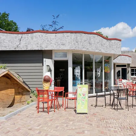 木屋 Modern Near Efteling, With Microwave 卡茨休维尔